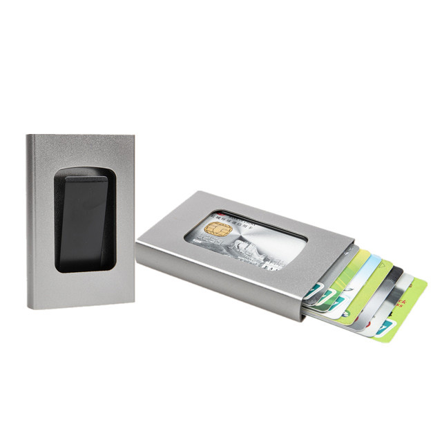 Sut mae waledi RFID yn amddiffyn cardiau a data personol?